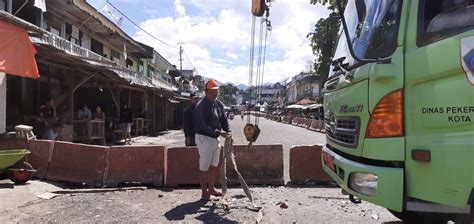 Tim Terpadu Relokasi Pedagang Mulai Blokade Pasar Serasi Kotamobagu ...