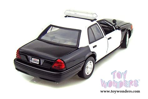 2001 Ford Crown Victoria Undecorated Police Hard Top By Motormax 1 18