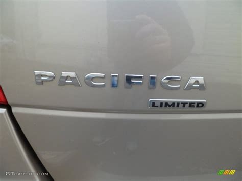 2007 Chrysler Pacifica Limited Marks And Logos Photos