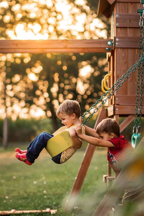 Best Outdoor Swings For Kids – Bochens