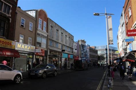 Photos Show What London's Coolest Area, Peckham, Is Really Like