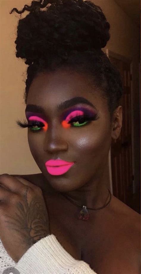 Neon makeup looks | Neon makeup, Bold makeup looks, Prom eye makeup