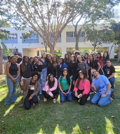 Estudantes de escolas públicas de Belo Horizonte participam da Mostra