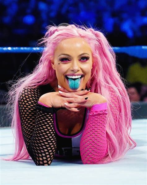 Provehito In Altum Wwe Female Wrestlers Raw Women S Champion Liv