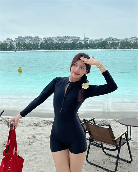 Bikini Đồ bơi nữ có tay khóa kéo màu ĐEN FORM SHORT sành điệu kín đáo co dãn thoải mái Shopee