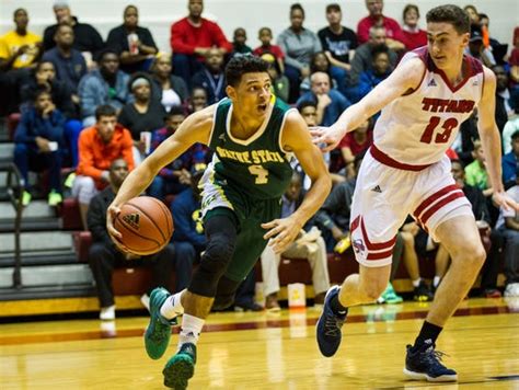 Wayne State Basketballs Marcus Moore Passes First Shoots Second