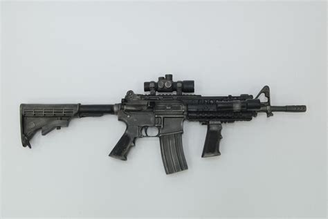 Guns & Weapons: M4 Carbine