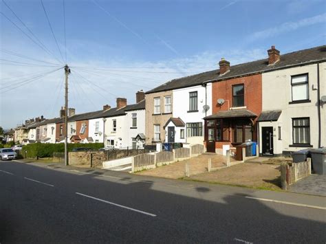 Victorian Terrace Housing Kevin Waterhouse Cc By Sa Geograph