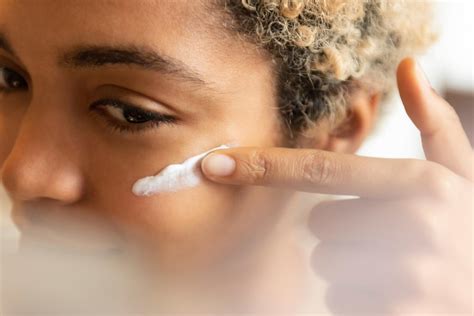 The Best Skin Care Routine Order According To Dermatologists