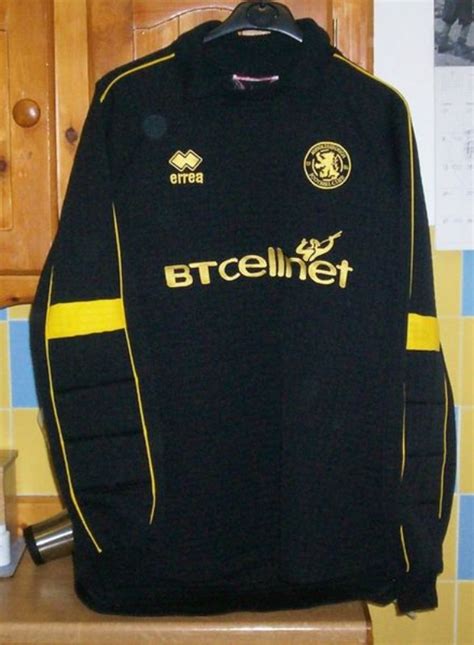 Middlesbrough 2000 01 GK Kit