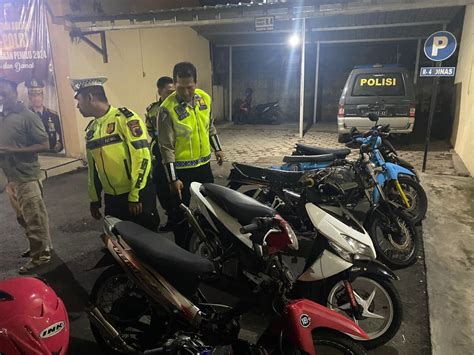 Cegah Balap Liar Dan Kejahatan Jalanan Sat Lantas Polresta Pati Gencarkan Blue Light Patrol