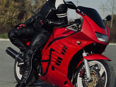 Купить б/у Suzuki RF 400 карбюратор 5 передач в Минусинске: красный ...