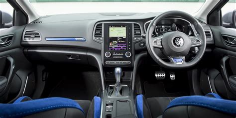 Renault Megane Sports Tourer Interior & Infotainment | carwow