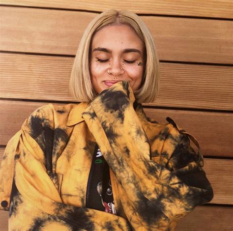 Rihanna Short Blonde Hair Tumblr