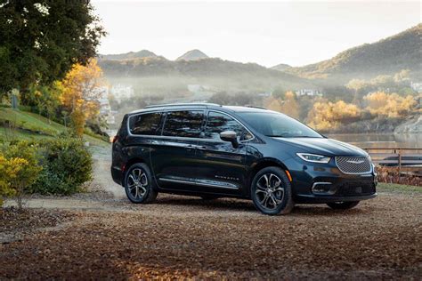 2021 Chrysler Voyager Specs Prices MPG Reviews Photos Cars