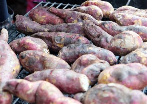 23+ Best Korean Street Foods (From a Local!)