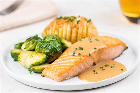 Salmon and Wine Butter Sauce Recipe - Home Chef