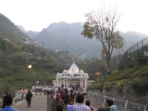 Mata Vaishno Devi Temple in Jammu & Kashmir, Historical Significance ...