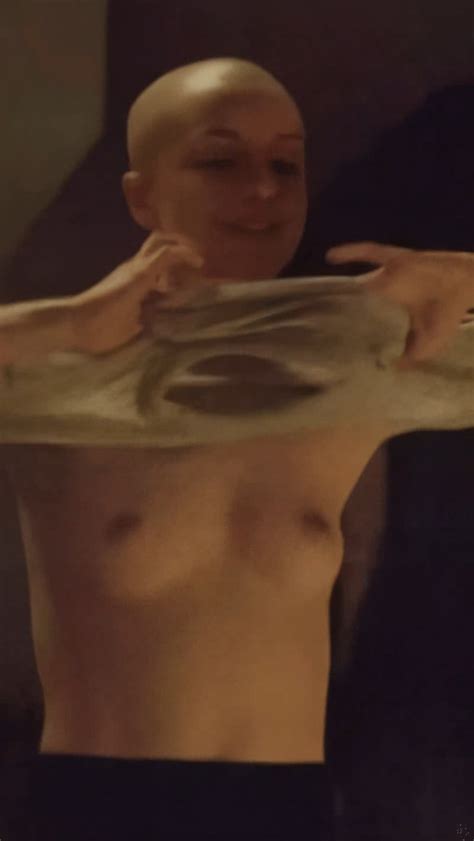 Kacey Rohl Nude Bald Pics Gifs Thefappening