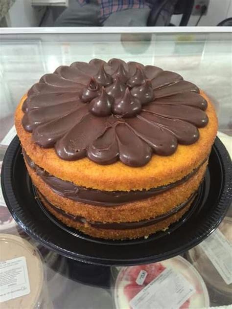 Naked Cake De Cenoura Chocolate