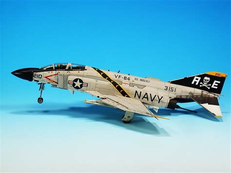 Aviao Usn F 4j Phantom Vf 84 Jolly Rogers Academy Kits