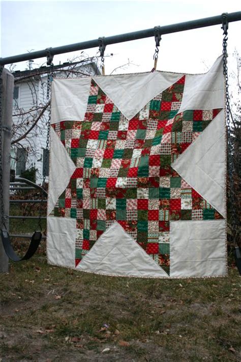 Christmas Star Quilt - Hopeful Homemaker