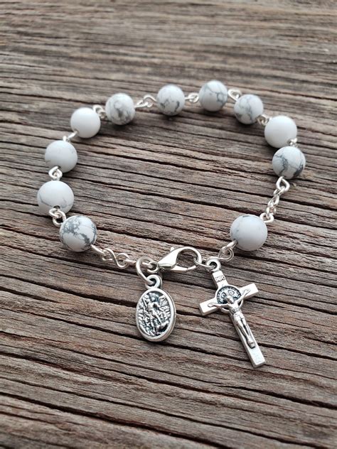 How To Pray On A Pocket Rosary Or Rosary Bracelet Artofit