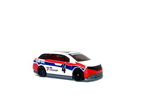 Hot Wheels Honda Odyssey Toy Car