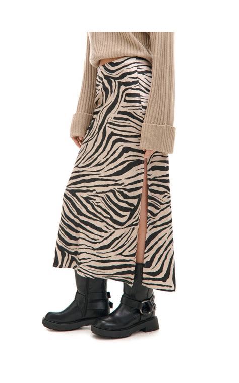 Fust Din Satin Culoare Nude Cropp Ar M