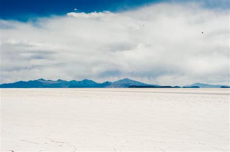 Plano De Sal De Uyuni Salar De Uyuni O Plano O Maior Do Sal Do