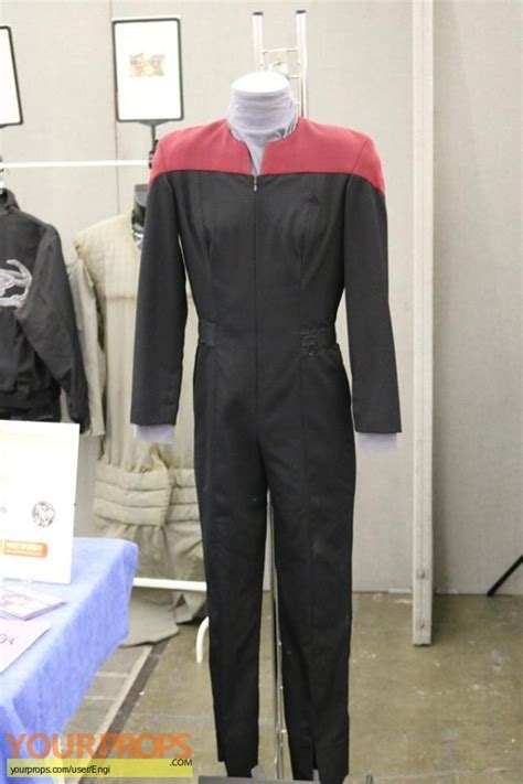 Star Trek Voyager Maquis Starfleet Uniform original movie costume