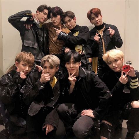 ATEEZ 에이티즈 on X Cute gay couples Cute gay Squad pictures