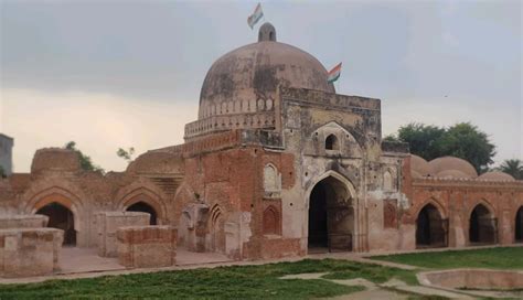 pany pt ndostan  babr ky taamyr krd ply msgd bdhaly ka shkar