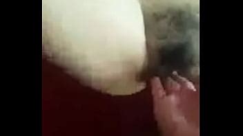 ụ và thủ dâm Thảo Vy xịt nước lồn XVIDEOS