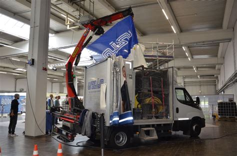 Fussbodentechnik Uzin Utz Campus Lockt Fast Besucher An