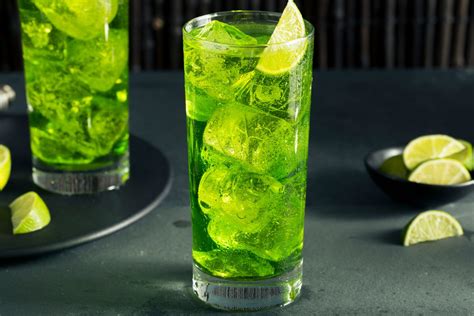 Best Green Cocktails (For St Patrick’s Day and Other Parties) - A ...