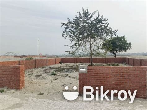 Desirable Katha South Facing Plot Available In Bashundhara P Block