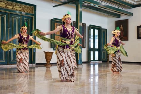 ISI Surakarta Dan Pura Mangkunegaran Tandatangani Naskah Kerja Sama