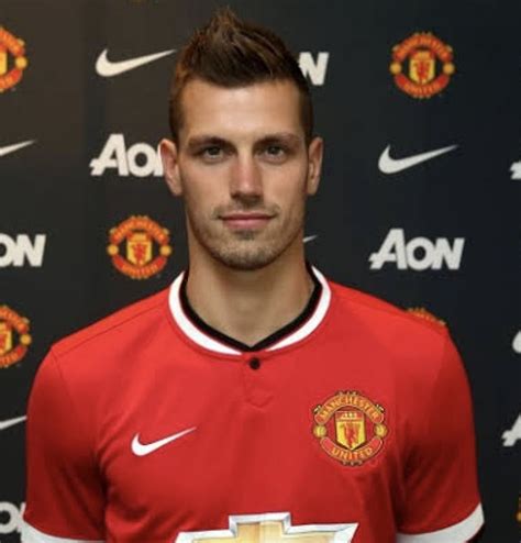 Transfer Ex Man Utd Player Schneiderlin Terminates Contract Days