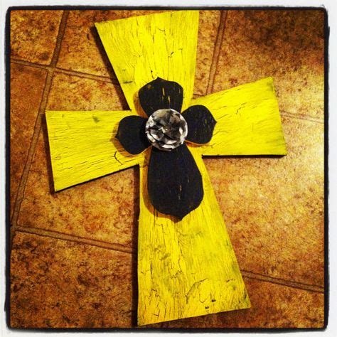 Beautiful Wood Crosses for Home Decor and Gifts