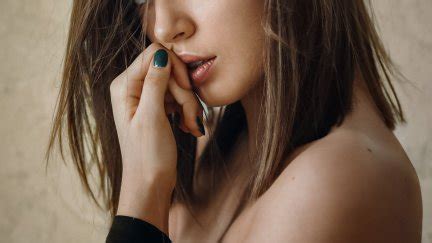 Evgeny Freyer Women Brunette Straight Hair Blue Eyes Painted Nails Looking At Viewer Bare