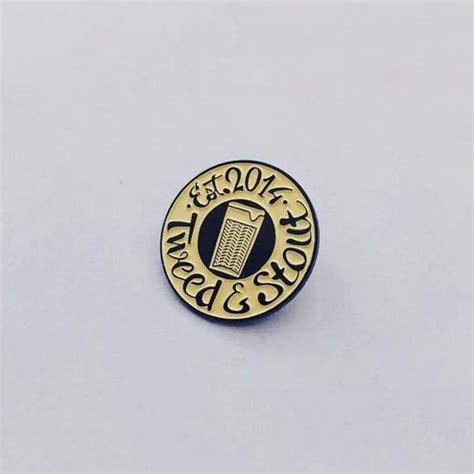 Значок Tweed&Stout - купить
