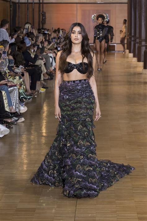 Rahul Mishra Fall 2024 Couture Fashion Show Collection Review PHOTOS