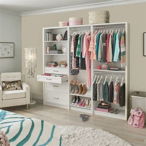 19 Ingenious Ways To Maximize Your Small Bedroom Closet Space