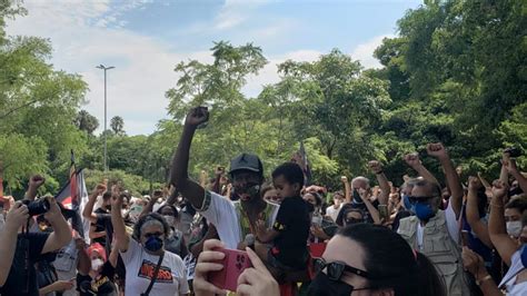 Protesto Em Porto Alegre Re Ne Manifestantes Contra Assassinato De