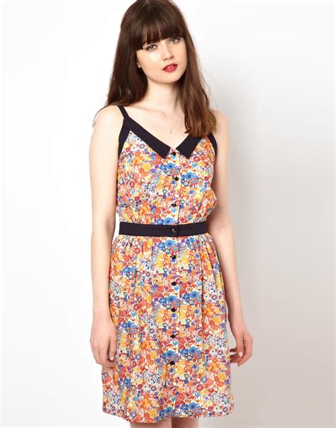 Tiny Nice Things: Liberty Print Dresses