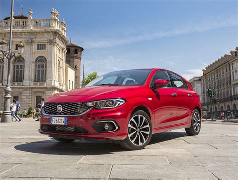 FIAT Tipo Présentation Une berline compacte fonctionnelle au prix