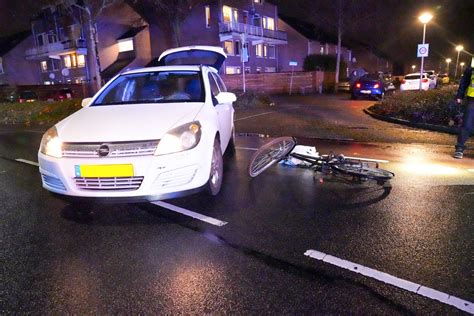 De Weblog Van Helmond Fietser Gewond Na Aanrijding Met Auto