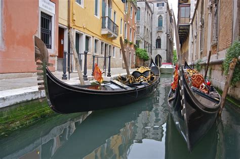 Best Venice Gondola Tours