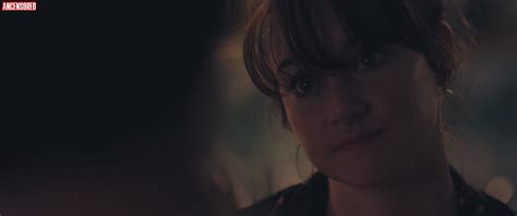 Naked Shailene Woodley In Endings Beginnings